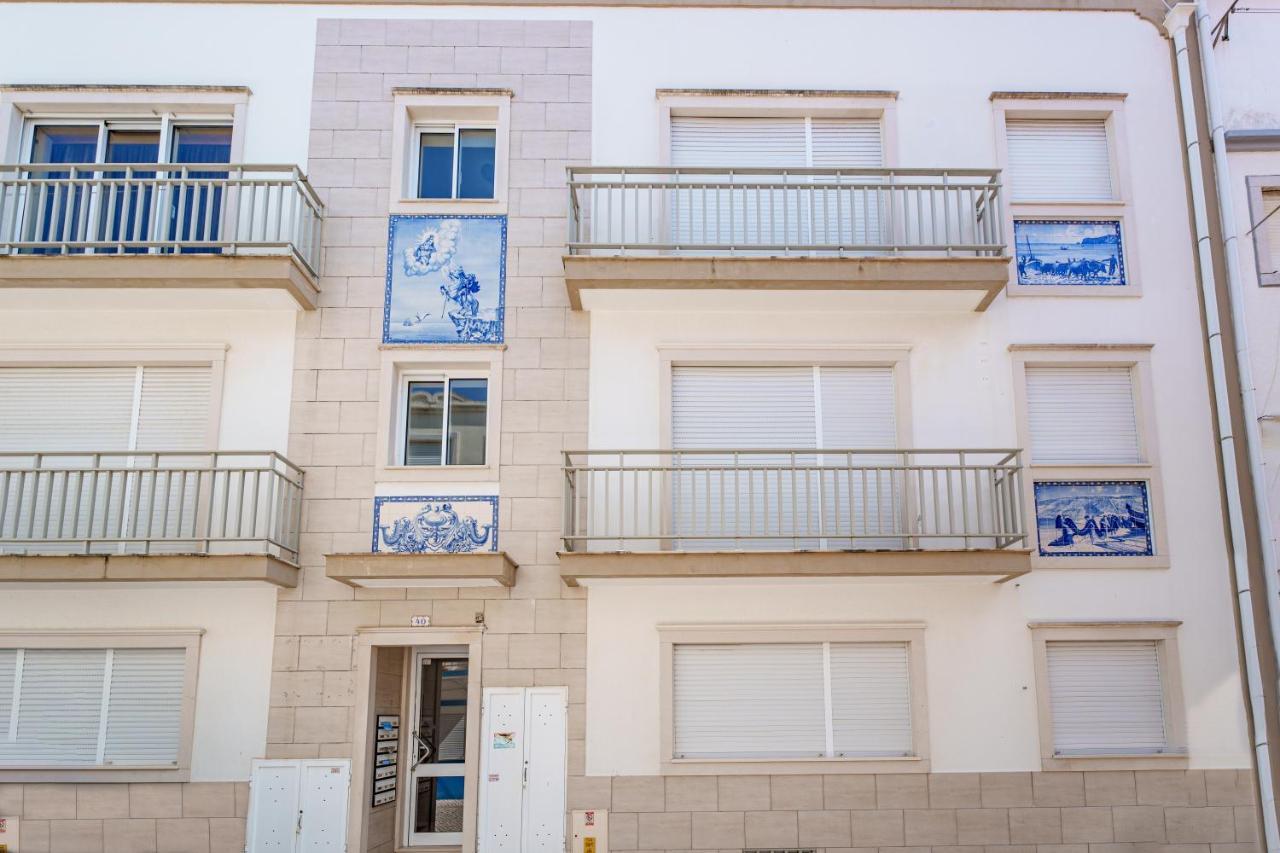 Charming Nazare Apartment-1 Minute To The Beach Exterior photo