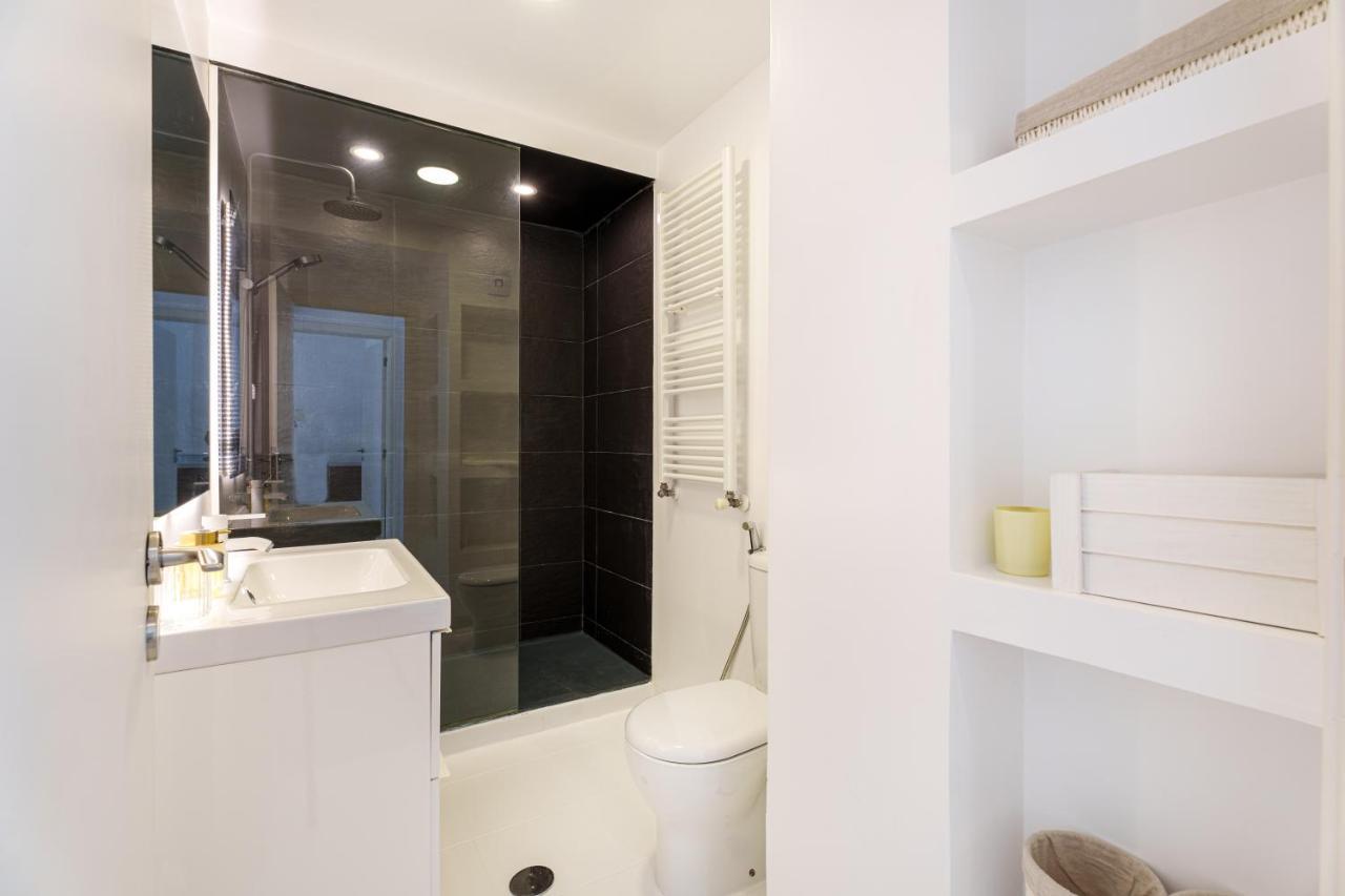 Charming Nazare Apartment-1 Minute To The Beach Exterior photo